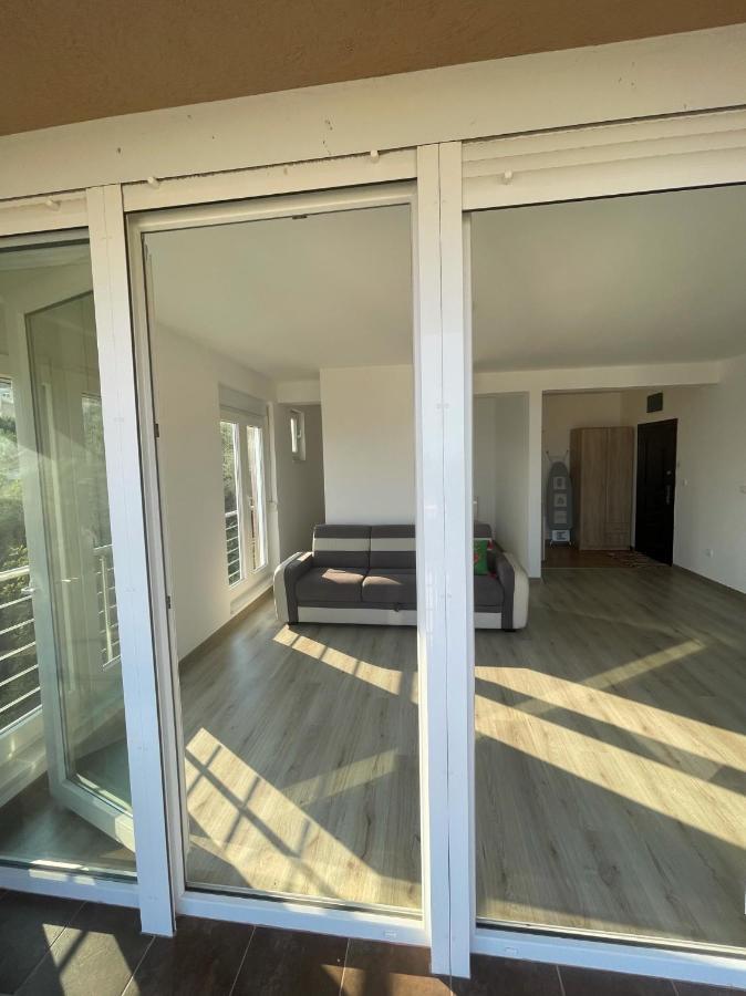 PetrovacUpart Houseアパートメント エクステリア 写真