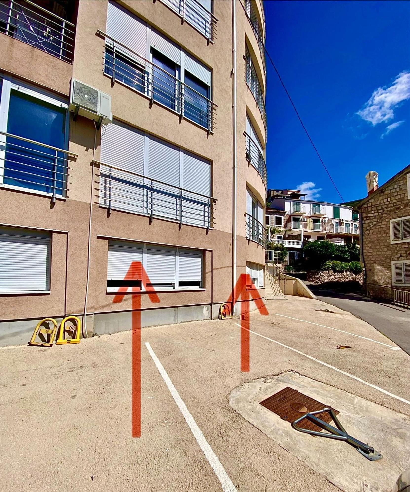 PetrovacUpart Houseアパートメント エクステリア 写真